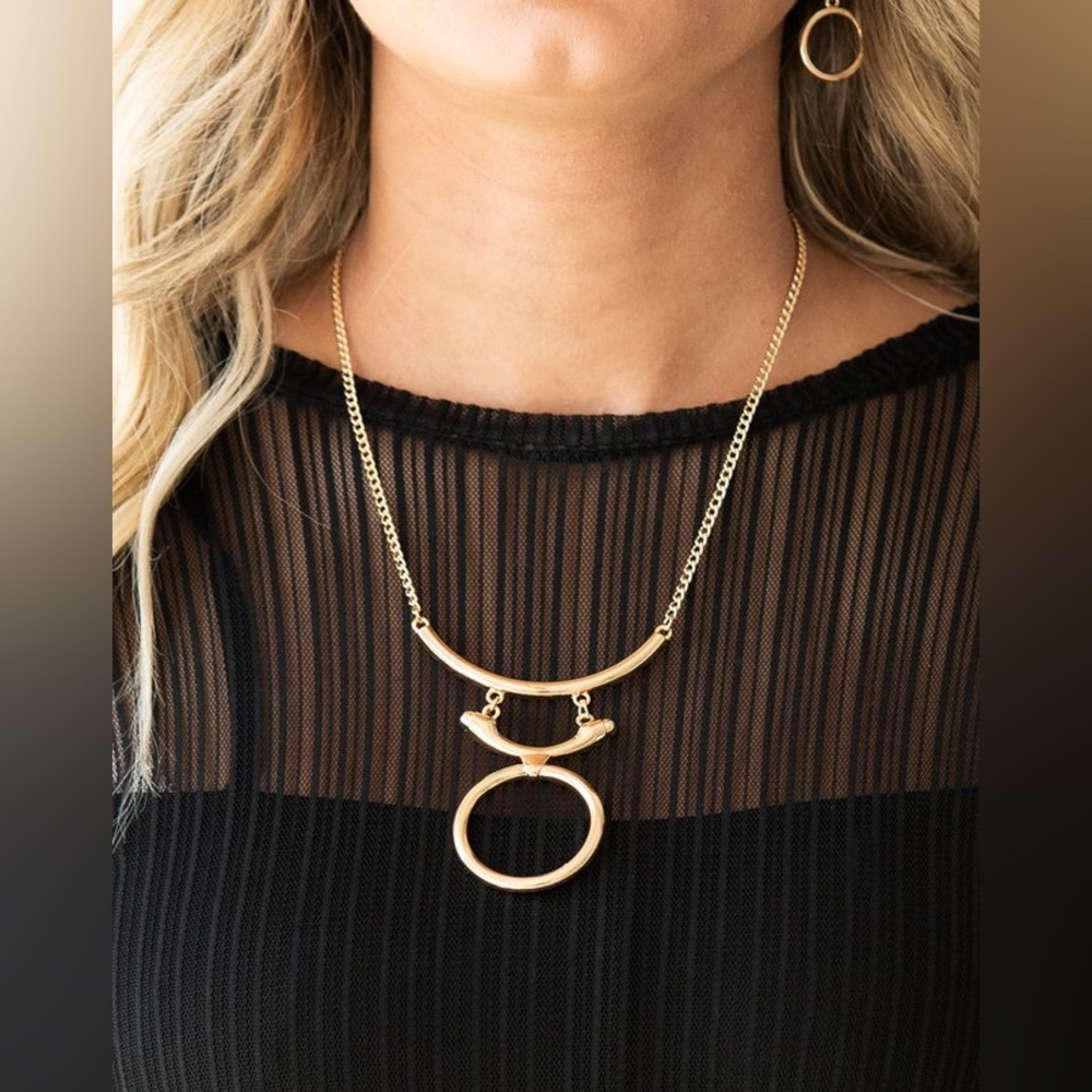 Paparazzi Gold Statement Necklace